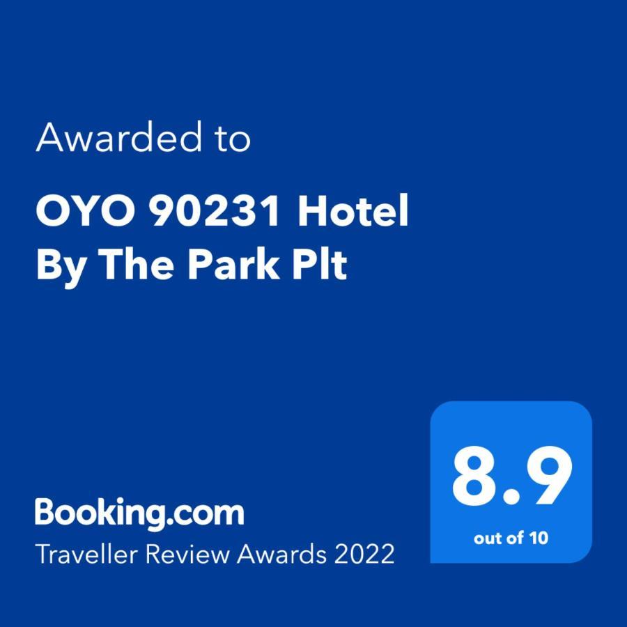 Oyo 90231 Hotel By The Park Plt Johor Bahru Bagian luar foto