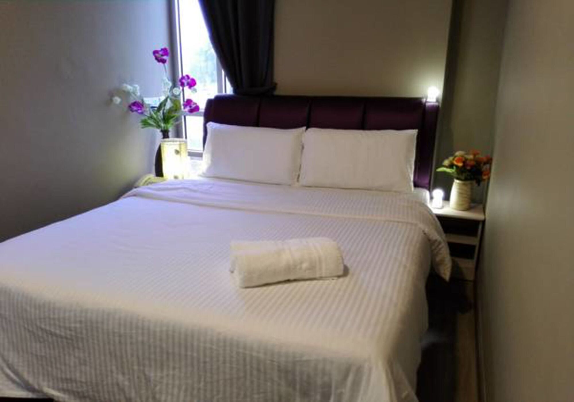 Oyo 90231 Hotel By The Park Plt Johor Bahru Bagian luar foto